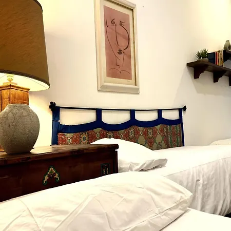 In Cefalu With Pool And Forest Retreat *