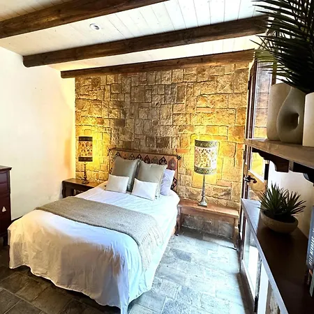 In Cefalu With Pool And Forest Retreat *