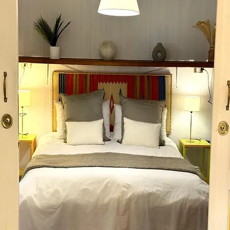 In Cefalu With Pool And Forest Retreat